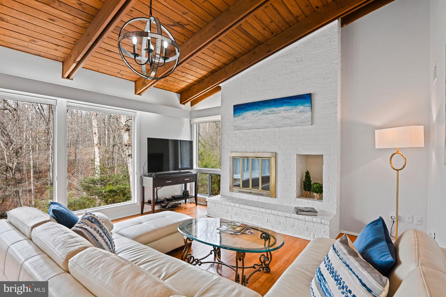 10611 ALLENWOOD LN, GREAT FALLS, Virginia 22066, 6 Bedrooms Bedrooms, ,4 BathroomsBathrooms,Residential,For sale,10611 ALLENWOOD LN,VAFX2291158 MLS # VAFX2291158