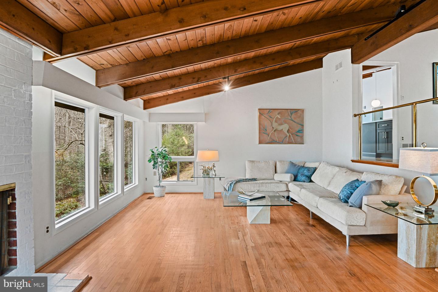 10611 ALLENWOOD LN, GREAT FALLS, Virginia 22066, 6 Bedrooms Bedrooms, ,4 BathroomsBathrooms,Residential,For sale,10611 ALLENWOOD LN,VAFX2291158 MLS # VAFX2291158