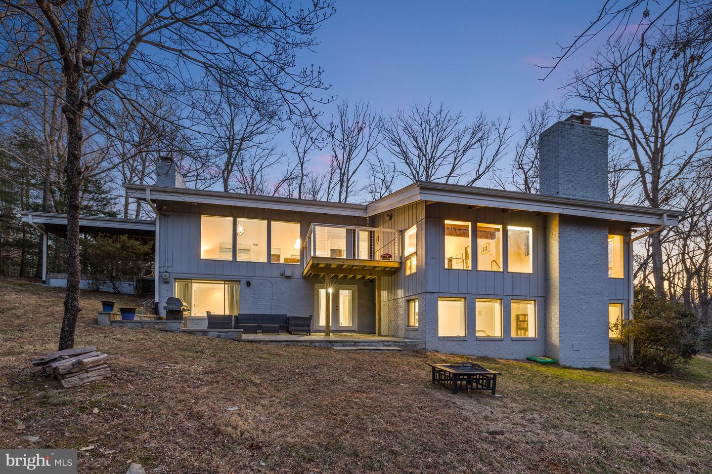 10611 ALLENWOOD LN, GREAT FALLS, Virginia 22066, 6 Bedrooms Bedrooms, ,4 BathroomsBathrooms,Residential,For sale,10611 ALLENWOOD LN,VAFX2291158 MLS # VAFX2291158