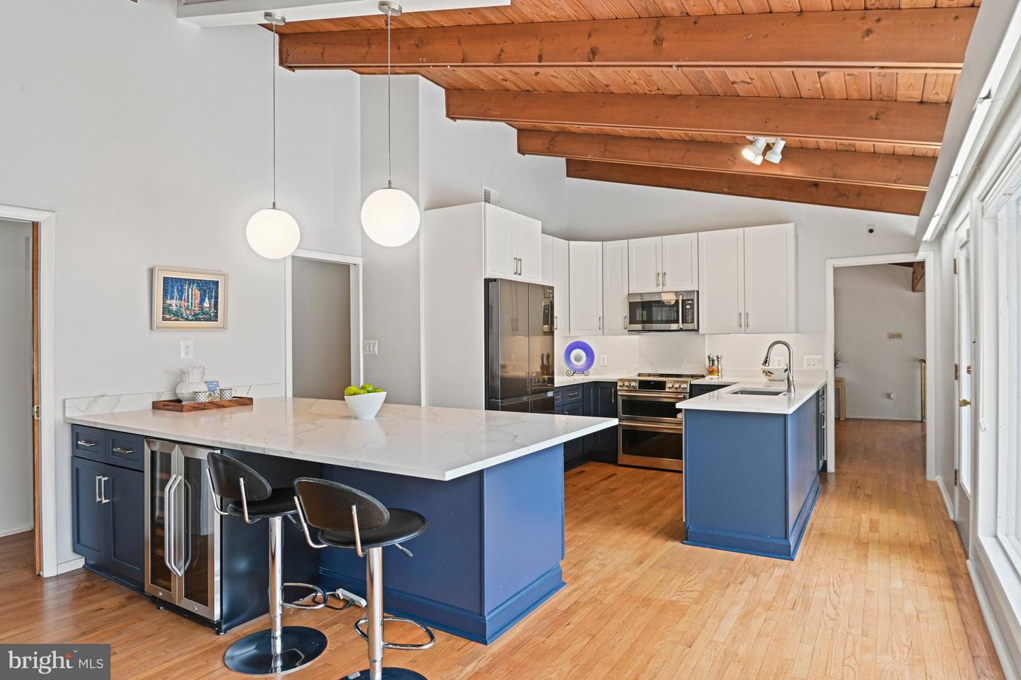 10611 ALLENWOOD LN, GREAT FALLS, Virginia 22066, 6 Bedrooms Bedrooms, ,4 BathroomsBathrooms,Residential,For sale,10611 ALLENWOOD LN,VAFX2291158 MLS # VAFX2291158