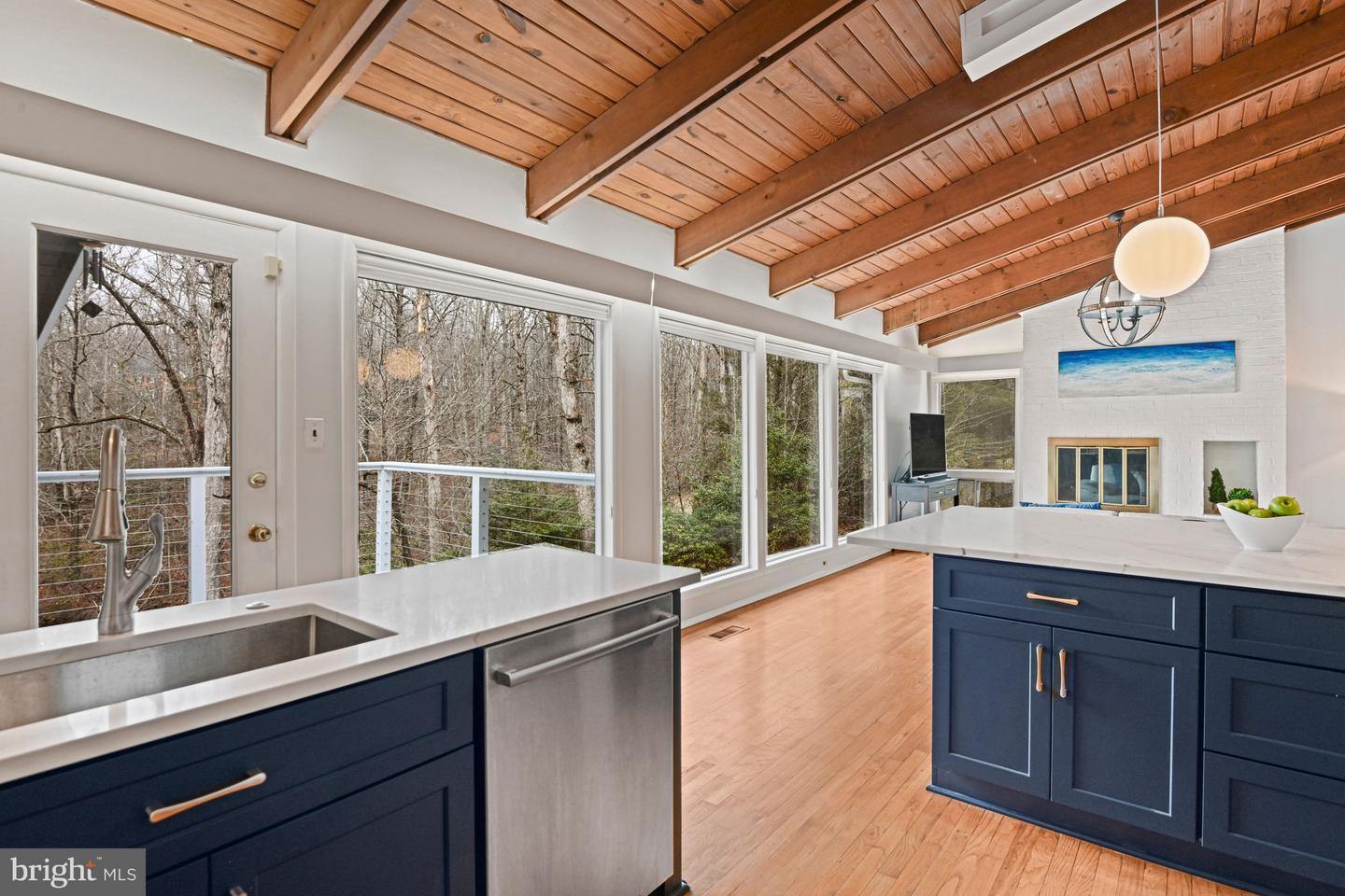 10611 ALLENWOOD LN, GREAT FALLS, Virginia 22066, 6 Bedrooms Bedrooms, ,4 BathroomsBathrooms,Residential,For sale,10611 ALLENWOOD LN,VAFX2291158 MLS # VAFX2291158