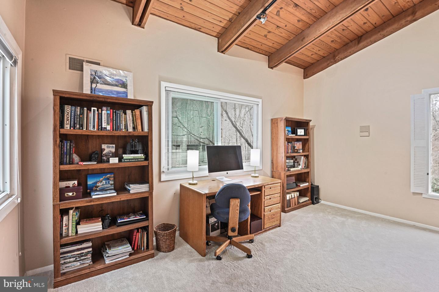 10611 ALLENWOOD LN, GREAT FALLS, Virginia 22066, 6 Bedrooms Bedrooms, ,4 BathroomsBathrooms,Residential,For sale,10611 ALLENWOOD LN,VAFX2291158 MLS # VAFX2291158