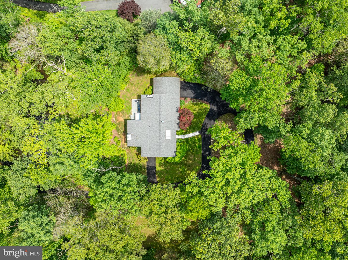 10611 ALLENWOOD LN, GREAT FALLS, Virginia 22066, 6 Bedrooms Bedrooms, ,4 BathroomsBathrooms,Residential,For sale,10611 ALLENWOOD LN,VAFX2291158 MLS # VAFX2291158