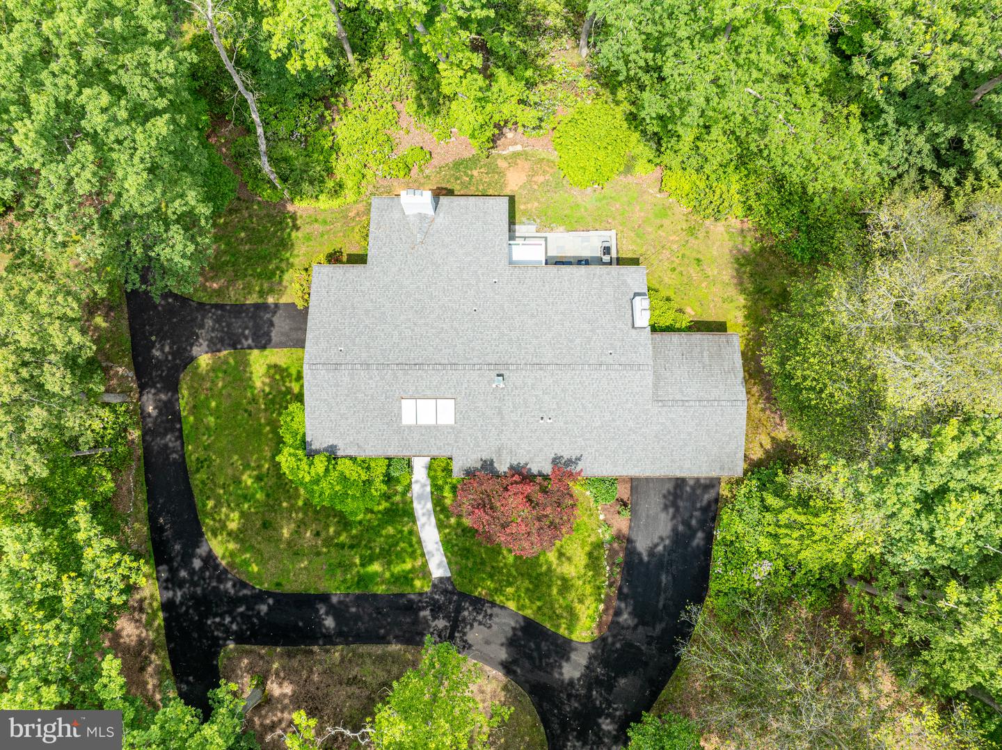 10611 ALLENWOOD LN, GREAT FALLS, Virginia 22066, 6 Bedrooms Bedrooms, ,4 BathroomsBathrooms,Residential,For sale,10611 ALLENWOOD LN,VAFX2291158 MLS # VAFX2291158