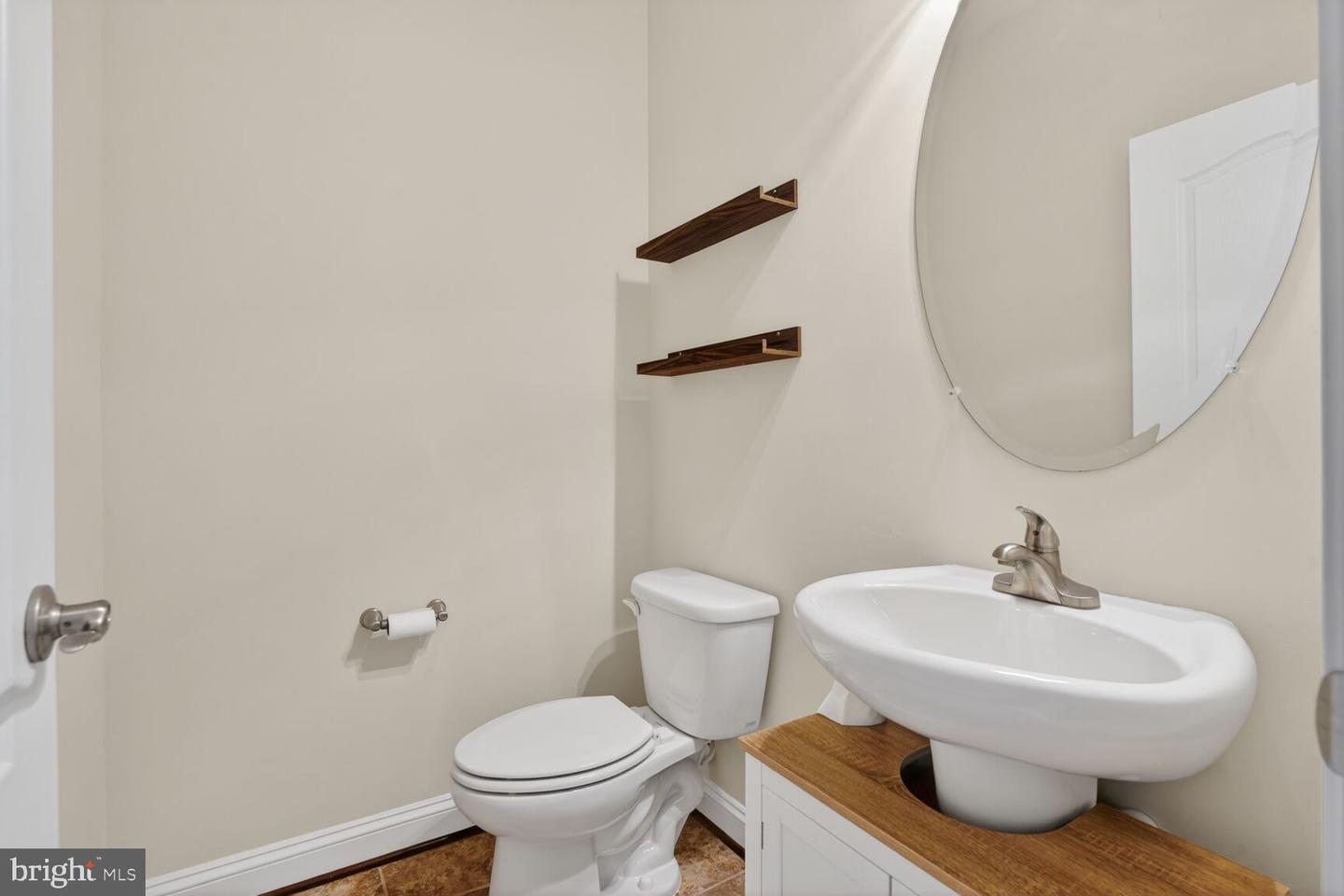 3711 CHIPPENDALE CIR, WOODBRIDGE, Virginia 22193, 3 Bedrooms Bedrooms, ,2 BathroomsBathrooms,Residential,For sale,3711 CHIPPENDALE CIR,VAPW2112554 MLS # VAPW2112554