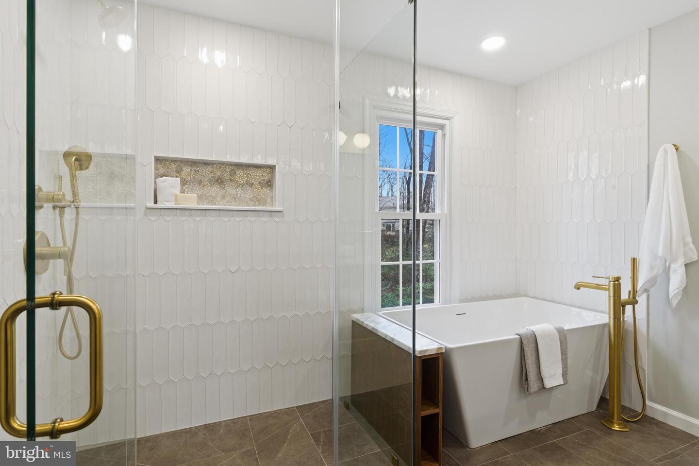 1322 QUAIL RIDGE DR, RESTON, Virginia 20194, 5 Bedrooms Bedrooms, ,3 BathroomsBathrooms,Residential,For sale,1322 QUAIL RIDGE DR,VAFX2291330 MLS # VAFX2291330