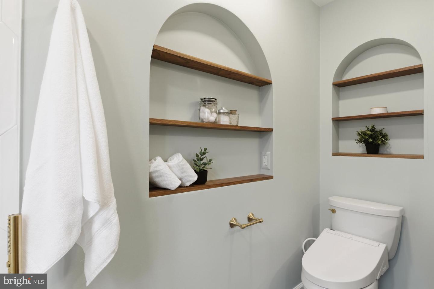 1322 QUAIL RIDGE DR, RESTON, Virginia 20194, 5 Bedrooms Bedrooms, ,3 BathroomsBathrooms,Residential,For sale,1322 QUAIL RIDGE DR,VAFX2291330 MLS # VAFX2291330