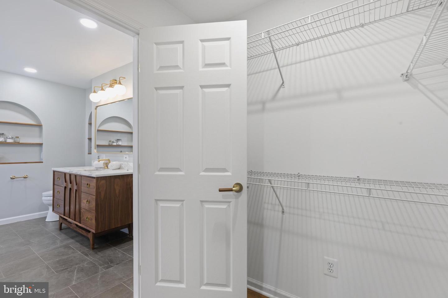 1322 QUAIL RIDGE DR, RESTON, Virginia 20194, 5 Bedrooms Bedrooms, ,3 BathroomsBathrooms,Residential,For sale,1322 QUAIL RIDGE DR,VAFX2291330 MLS # VAFX2291330