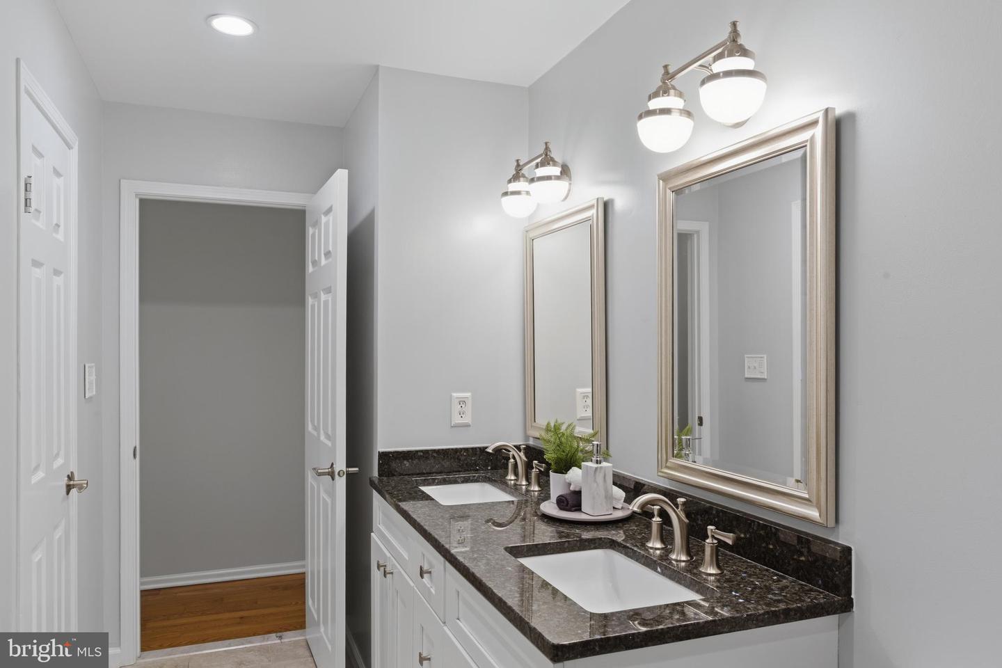 1322 QUAIL RIDGE DR, RESTON, Virginia 20194, 5 Bedrooms Bedrooms, ,3 BathroomsBathrooms,Residential,For sale,1322 QUAIL RIDGE DR,VAFX2291330 MLS # VAFX2291330