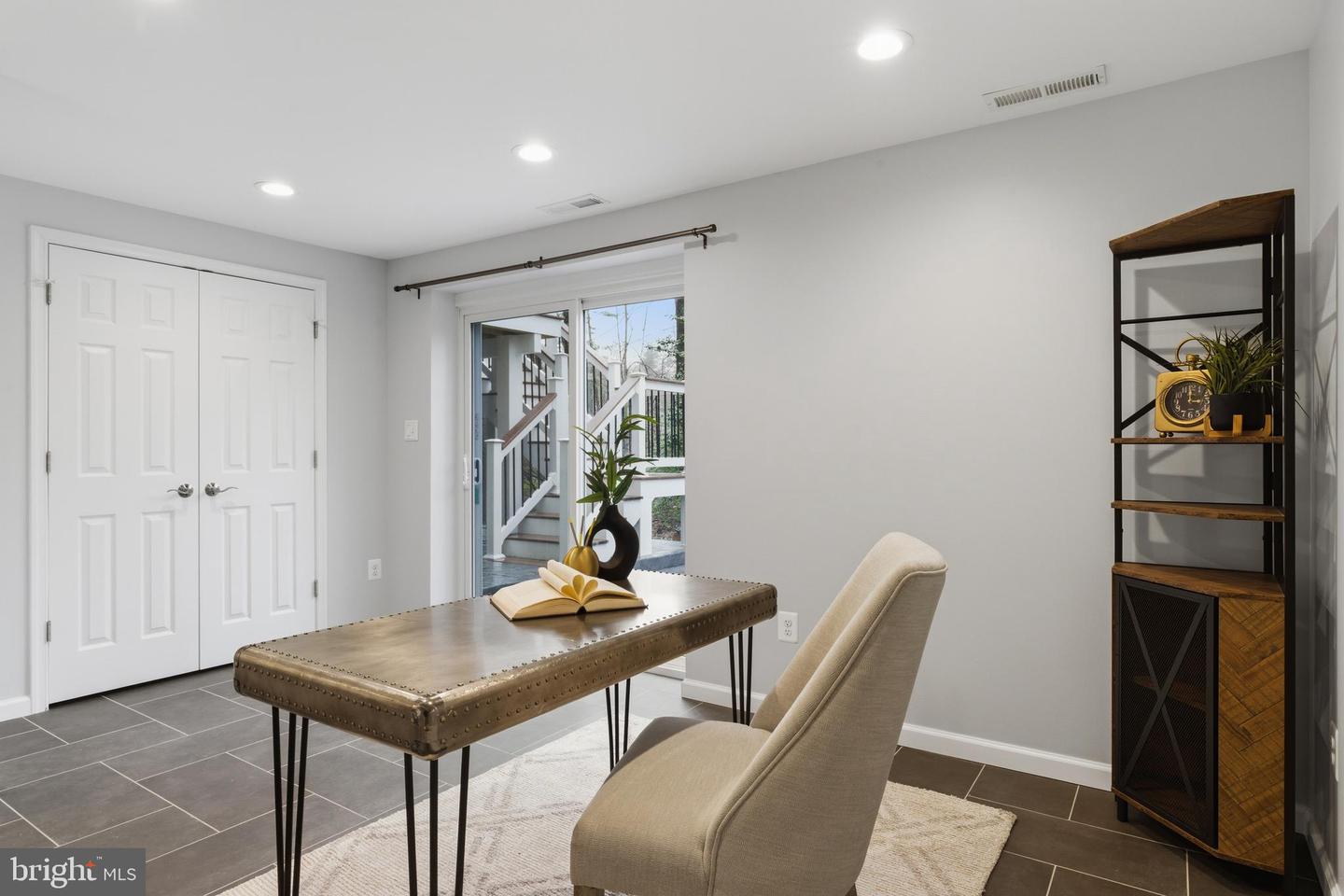 1322 QUAIL RIDGE DR, RESTON, Virginia 20194, 5 Bedrooms Bedrooms, ,3 BathroomsBathrooms,Residential,For sale,1322 QUAIL RIDGE DR,VAFX2291330 MLS # VAFX2291330