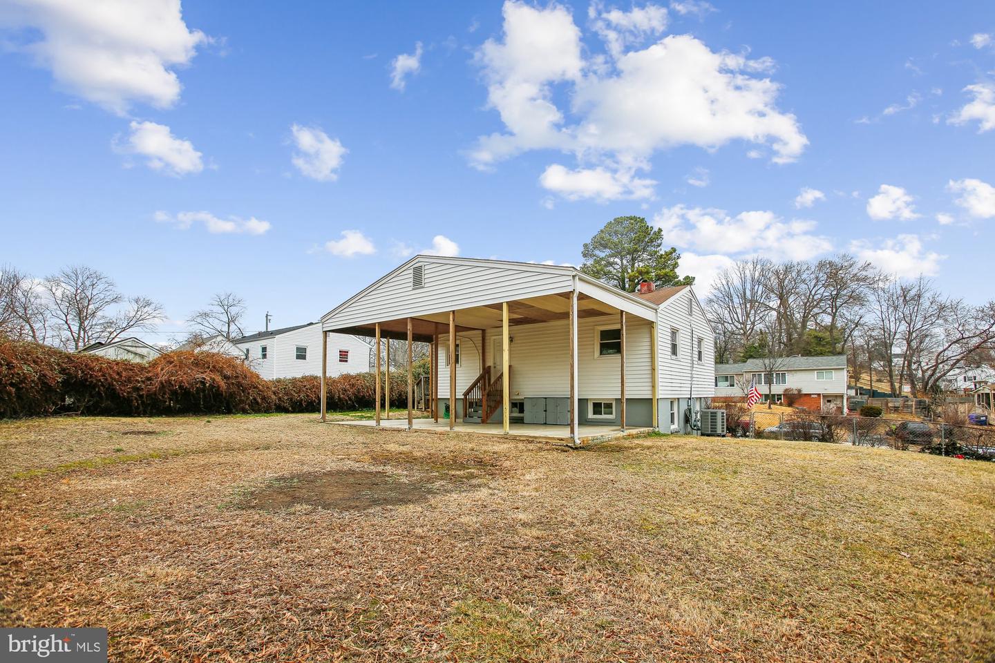 1521 INDIANA AVE, WOODBRIDGE, Virginia 22191, 4 Bedrooms Bedrooms, ,1 BathroomBathrooms,Residential,For sale,1521 INDIANA AVE,VAPW2112640 MLS # VAPW2112640