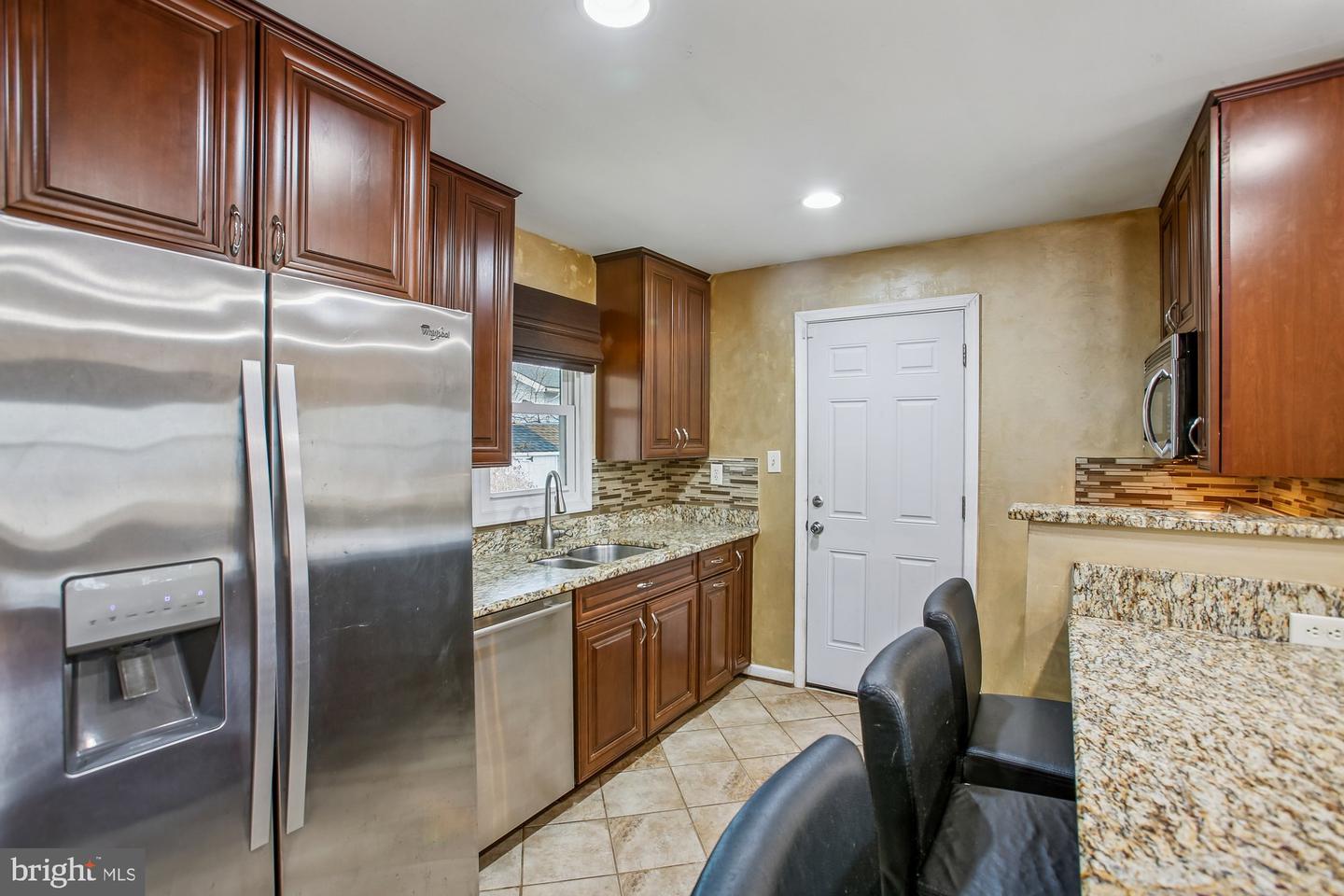 1521 INDIANA AVE, WOODBRIDGE, Virginia 22191, 4 Bedrooms Bedrooms, ,1 BathroomBathrooms,Residential,For sale,1521 INDIANA AVE,VAPW2112640 MLS # VAPW2112640