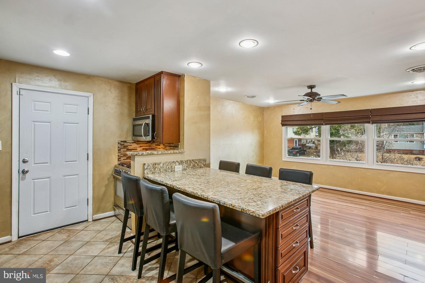 1521 INDIANA AVE, WOODBRIDGE, Virginia 22191, 4 Bedrooms Bedrooms, ,1 BathroomBathrooms,Residential,For sale,1521 INDIANA AVE,VAPW2112640 MLS # VAPW2112640