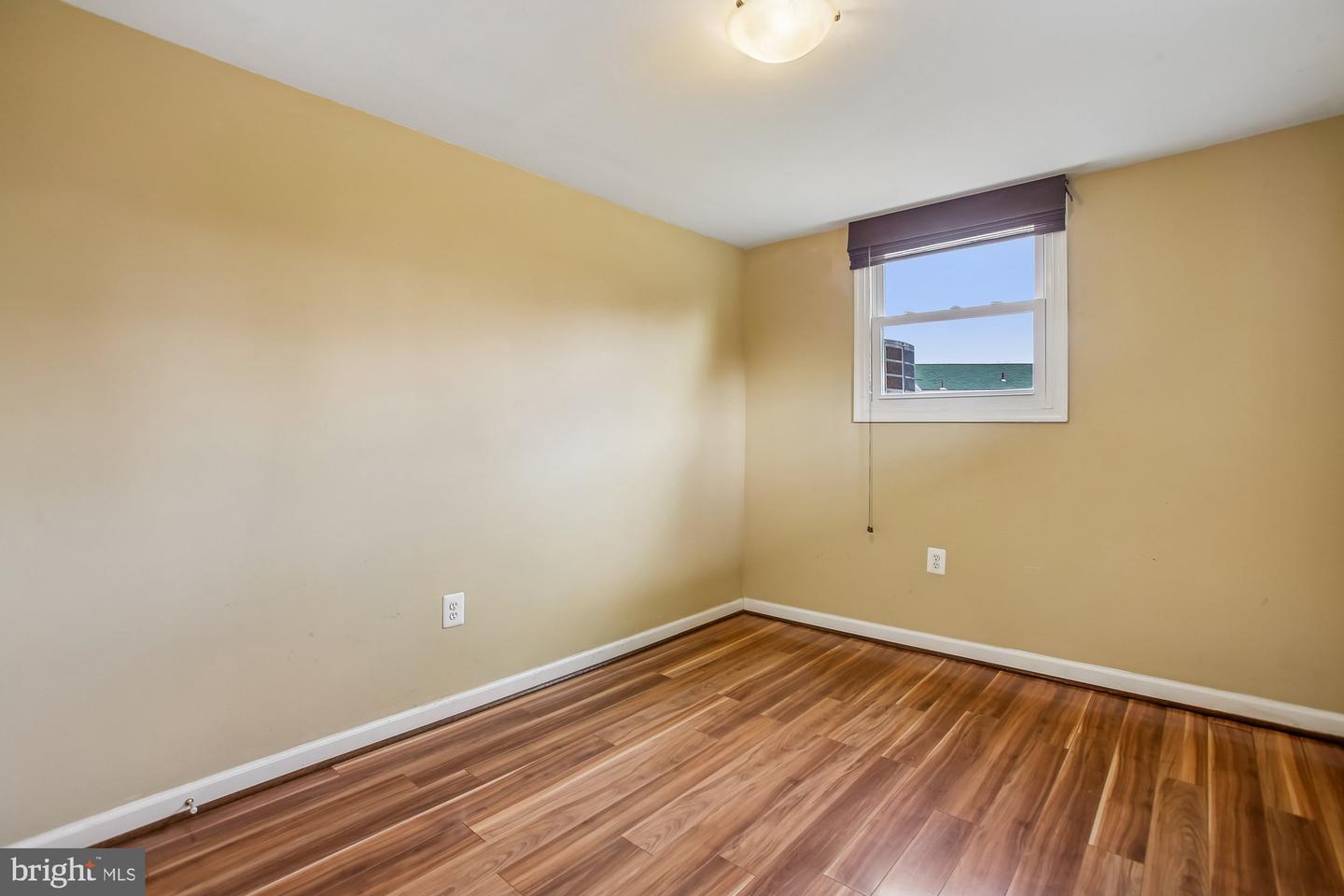 1521 INDIANA AVE, WOODBRIDGE, Virginia 22191, 4 Bedrooms Bedrooms, ,1 BathroomBathrooms,Residential,For sale,1521 INDIANA AVE,VAPW2112640 MLS # VAPW2112640