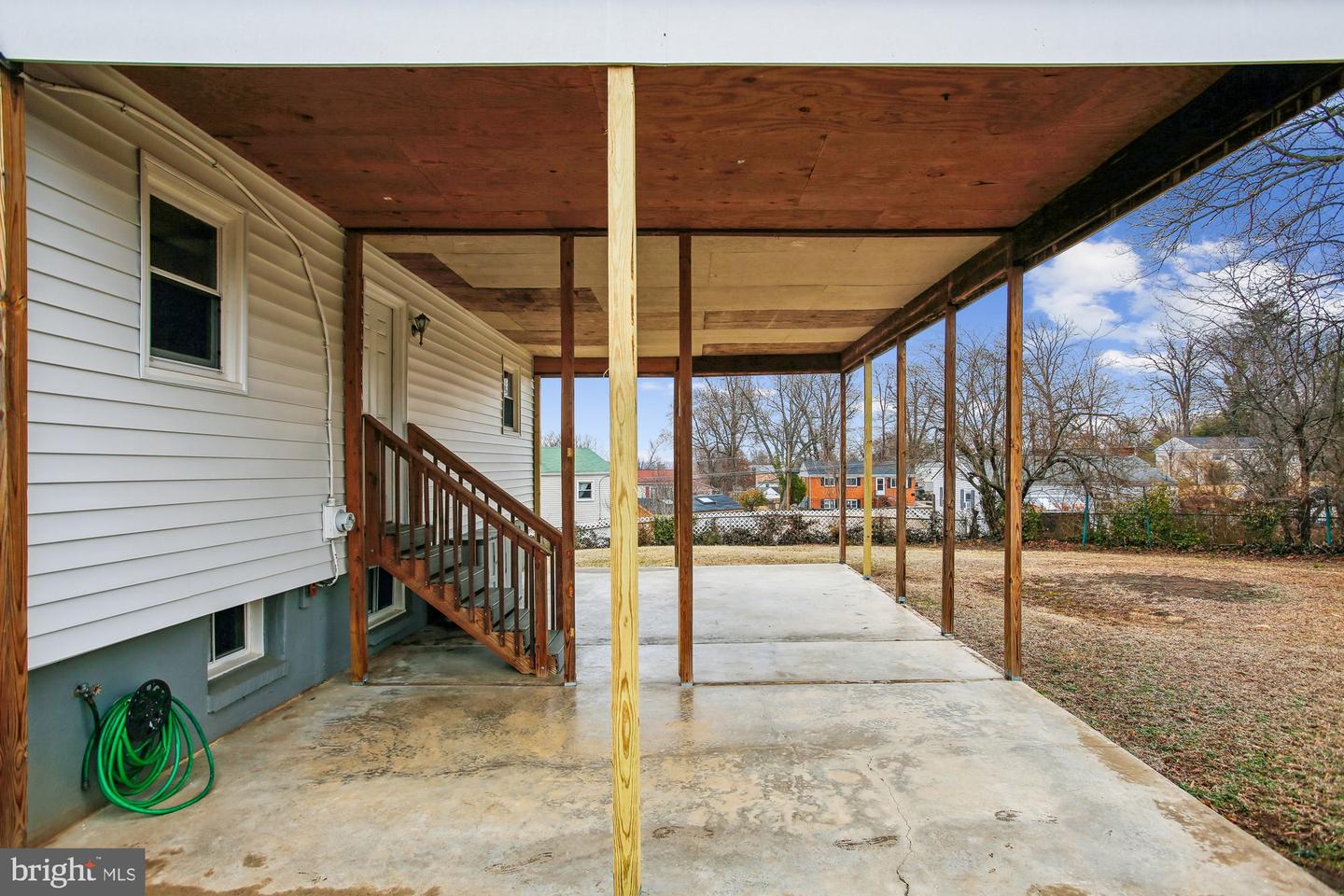 1521 INDIANA AVE, WOODBRIDGE, Virginia 22191, 4 Bedrooms Bedrooms, ,1 BathroomBathrooms,Residential,For sale,1521 INDIANA AVE,VAPW2112640 MLS # VAPW2112640