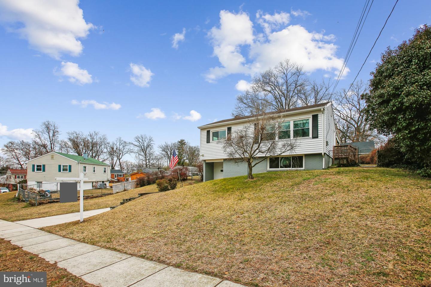 1521 INDIANA AVE, WOODBRIDGE, Virginia 22191, 4 Bedrooms Bedrooms, ,1 BathroomBathrooms,Residential,For sale,1521 INDIANA AVE,VAPW2112640 MLS # VAPW2112640