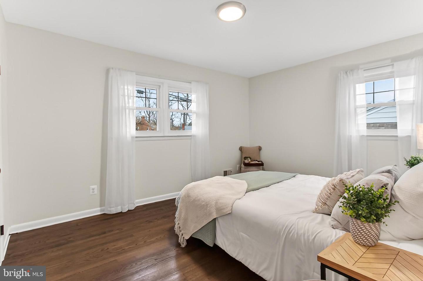 400 N MADISON ST, ARLINGTON, Virginia 22203, 4 Bedrooms Bedrooms, ,3 BathroomsBathrooms,Residential,For sale,400 N MADISON ST,VAAR2069010 MLS # VAAR2069010