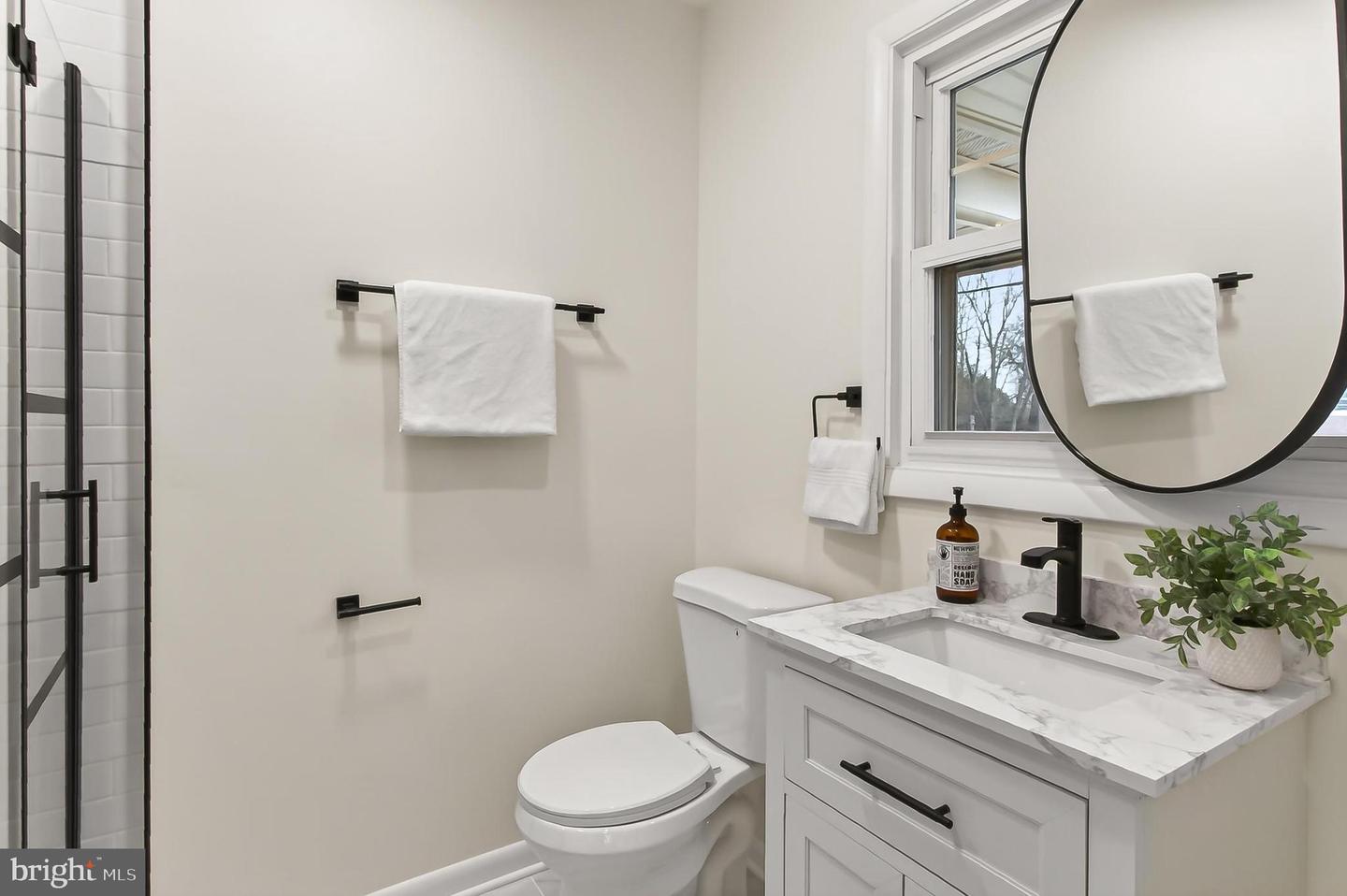 400 N MADISON ST, ARLINGTON, Virginia 22203, 4 Bedrooms Bedrooms, ,3 BathroomsBathrooms,Residential,For sale,400 N MADISON ST,VAAR2069010 MLS # VAAR2069010