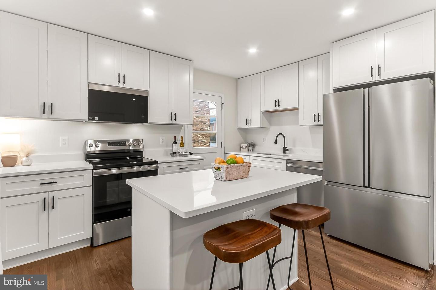 400 N MADISON ST, ARLINGTON, Virginia 22203, 4 Bedrooms Bedrooms, ,3 BathroomsBathrooms,Residential,For sale,400 N MADISON ST,VAAR2069010 MLS # VAAR2069010