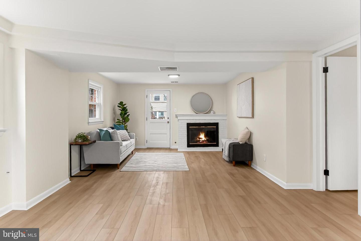 400 N MADISON ST, ARLINGTON, Virginia 22203, 4 Bedrooms Bedrooms, ,3 BathroomsBathrooms,Residential,For sale,400 N MADISON ST,VAAR2069010 MLS # VAAR2069010