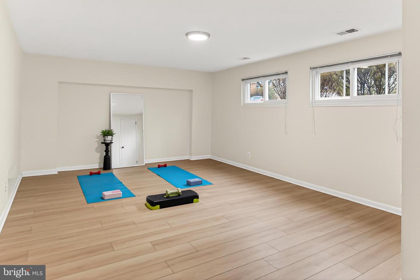 400 N MADISON ST, ARLINGTON, Virginia 22203, 4 Bedrooms Bedrooms, ,3 BathroomsBathrooms,Residential,For sale,400 N MADISON ST,VAAR2069010 MLS # VAAR2069010