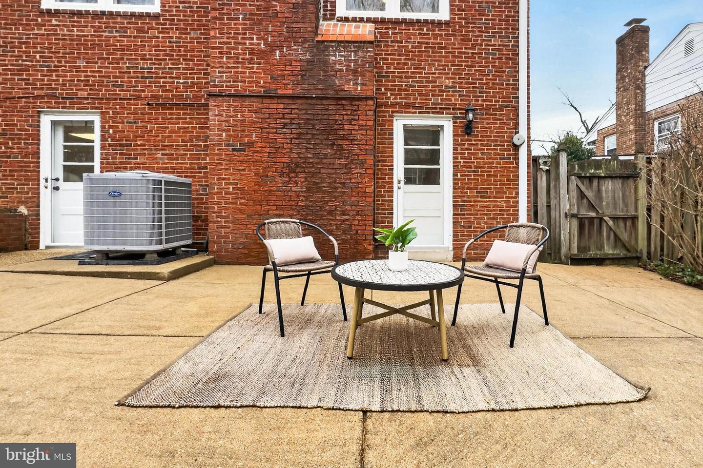 400 N MADISON ST, ARLINGTON, Virginia 22203, 4 Bedrooms Bedrooms, ,3 BathroomsBathrooms,Residential,For sale,400 N MADISON ST,VAAR2069010 MLS # VAAR2069010