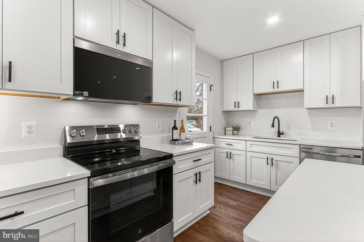 400 N MADISON ST, ARLINGTON, Virginia 22203, 4 Bedrooms Bedrooms, ,3 BathroomsBathrooms,Residential,For sale,400 N MADISON ST,VAAR2069010 MLS # VAAR2069010