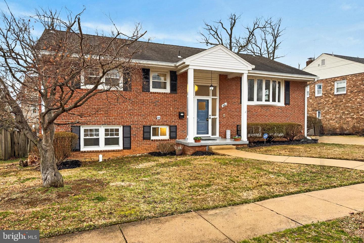 400 N MADISON ST, ARLINGTON, Virginia 22203, 4 Bedrooms Bedrooms, ,3 BathroomsBathrooms,Residential,For sale,400 N MADISON ST,VAAR2069010 MLS # VAAR2069010