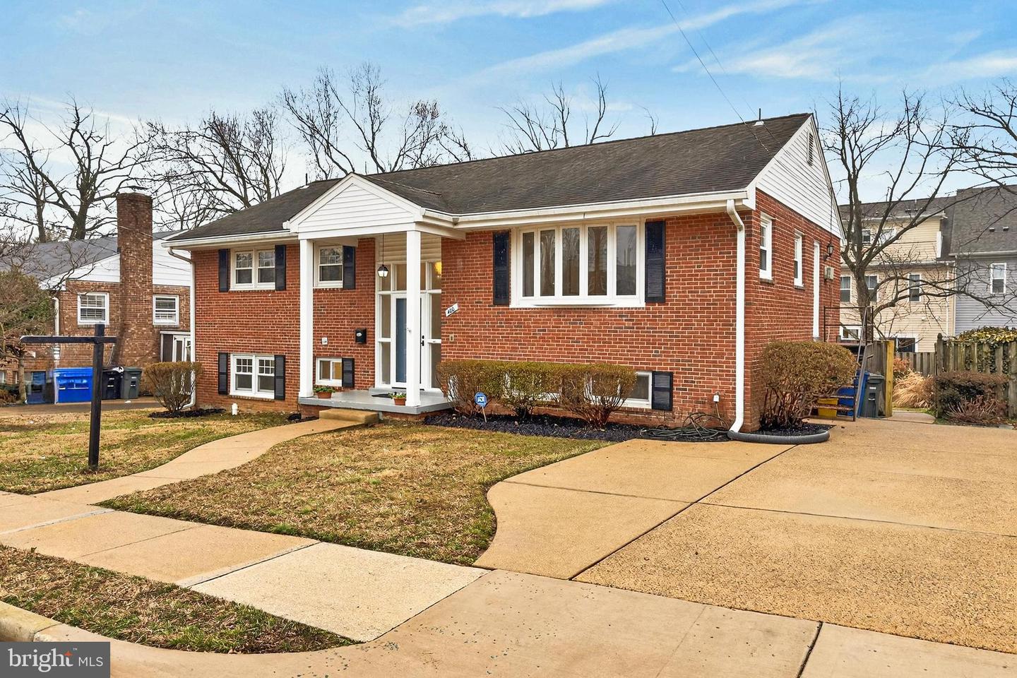 400 N MADISON ST, ARLINGTON, Virginia 22203, 4 Bedrooms Bedrooms, ,3 BathroomsBathrooms,Residential,For sale,400 N MADISON ST,VAAR2069010 MLS # VAAR2069010