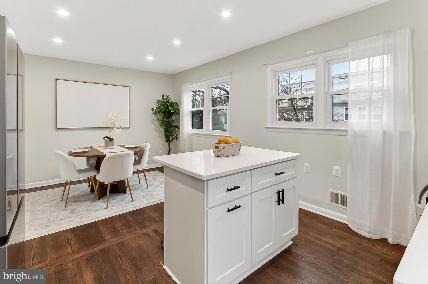 400 N MADISON ST, ARLINGTON, Virginia 22203, 4 Bedrooms Bedrooms, ,3 BathroomsBathrooms,Residential,For sale,400 N MADISON ST,VAAR2069010 MLS # VAAR2069010