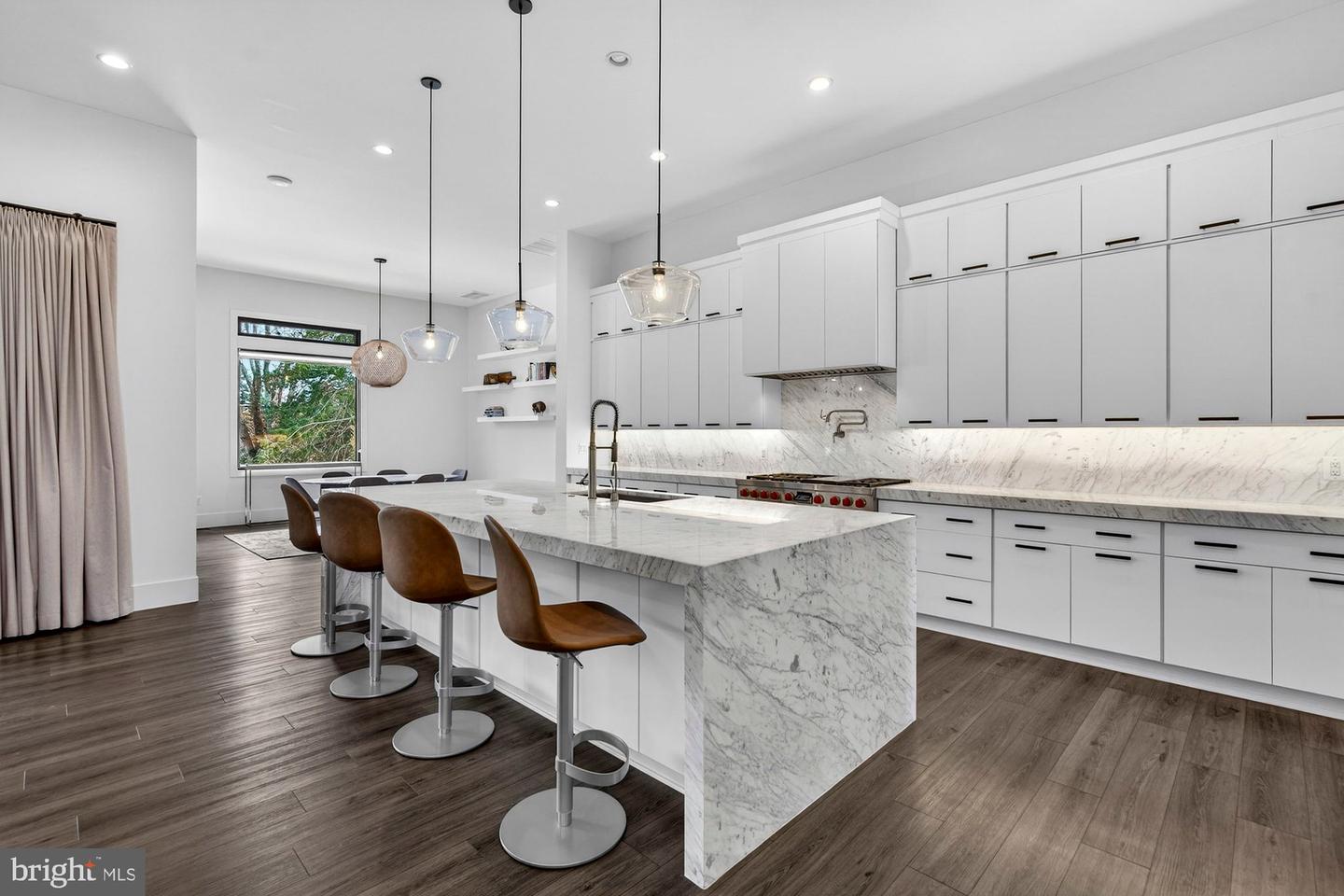 1221 RILEY PRESERVE CT, GREAT FALLS, Virginia 22066, 5 Bedrooms Bedrooms, ,5 BathroomsBathrooms,Residential,For sale,1221 RILEY PRESERVE CT,VAFX2291556 MLS # VAFX2291556