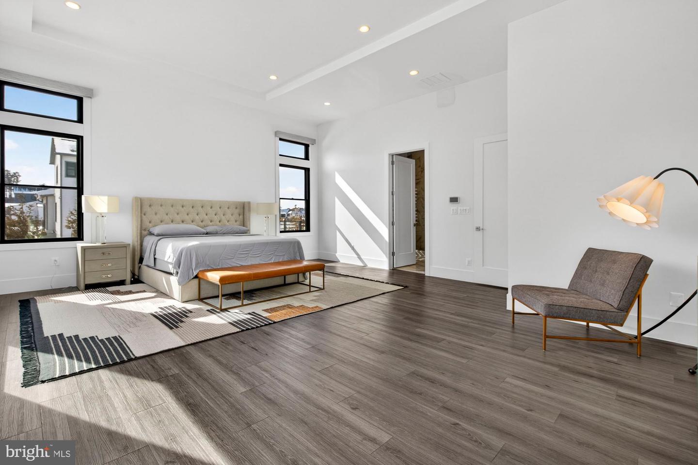 1221 RILEY PRESERVE CT, GREAT FALLS, Virginia 22066, 5 Bedrooms Bedrooms, ,5 BathroomsBathrooms,Residential,For sale,1221 RILEY PRESERVE CT,VAFX2291556 MLS # VAFX2291556