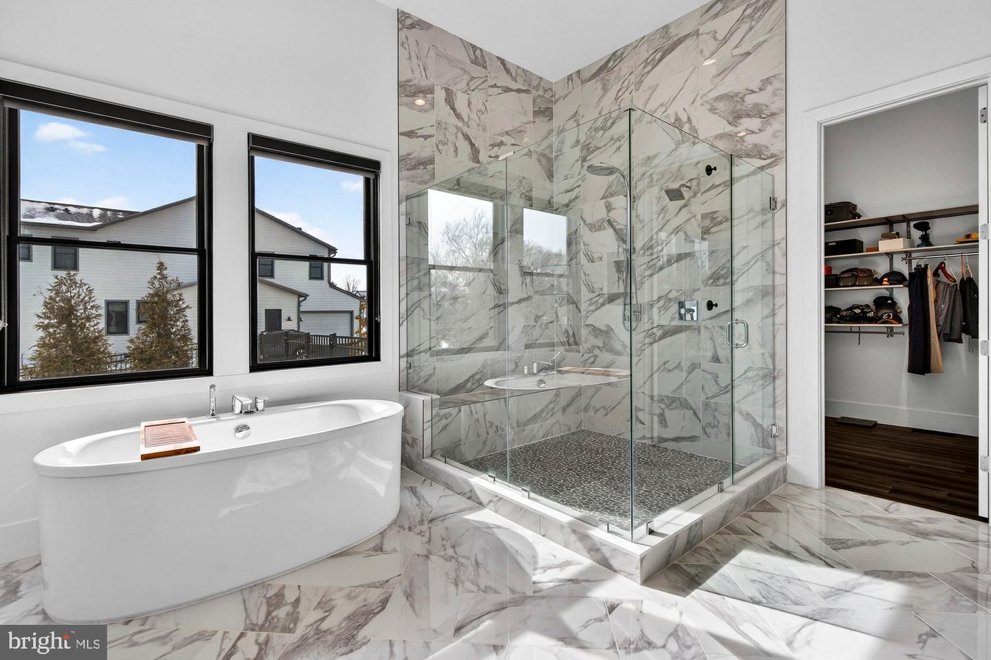 1221 RILEY PRESERVE CT, GREAT FALLS, Virginia 22066, 5 Bedrooms Bedrooms, ,5 BathroomsBathrooms,Residential,For sale,1221 RILEY PRESERVE CT,VAFX2291556 MLS # VAFX2291556