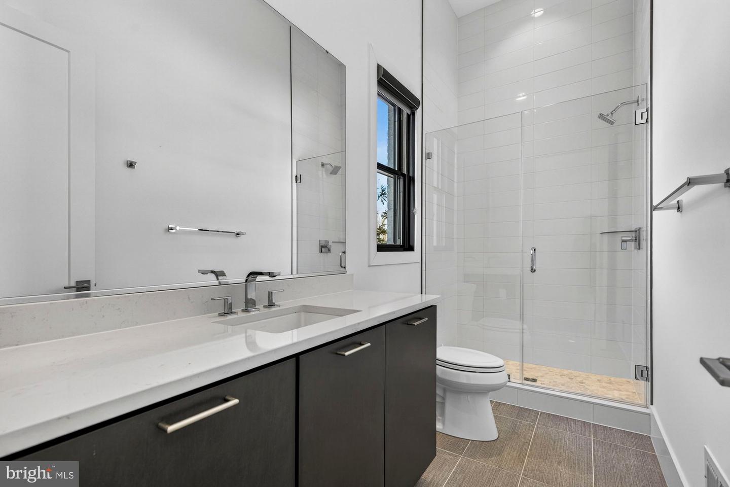 1221 RILEY PRESERVE CT, GREAT FALLS, Virginia 22066, 5 Bedrooms Bedrooms, ,5 BathroomsBathrooms,Residential,For sale,1221 RILEY PRESERVE CT,VAFX2291556 MLS # VAFX2291556