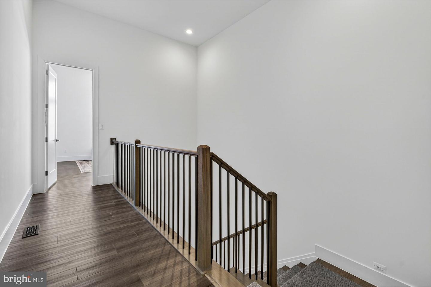 1221 RILEY PRESERVE CT, GREAT FALLS, Virginia 22066, 5 Bedrooms Bedrooms, ,5 BathroomsBathrooms,Residential,For sale,1221 RILEY PRESERVE CT,VAFX2291556 MLS # VAFX2291556