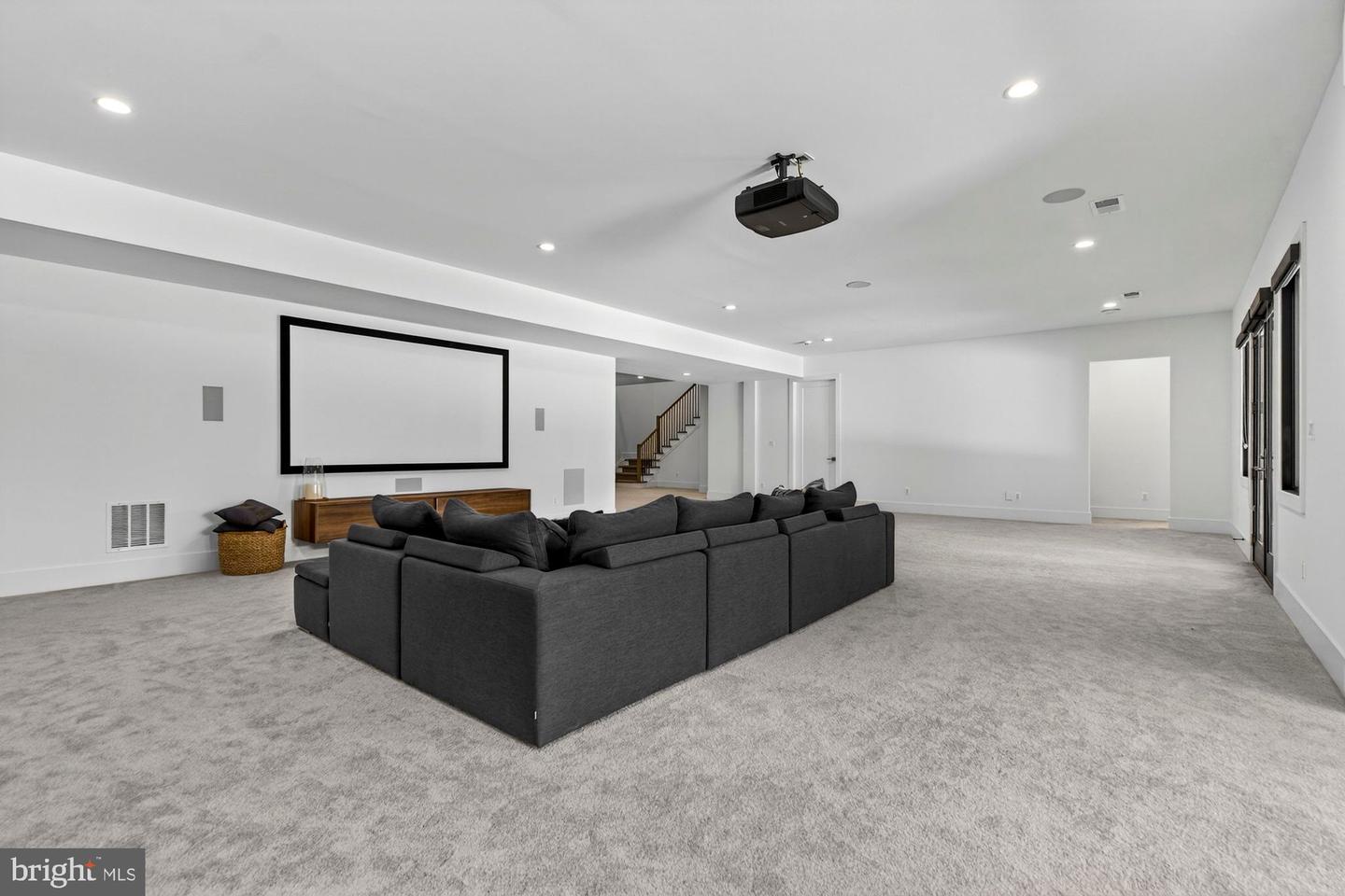 1221 RILEY PRESERVE CT, GREAT FALLS, Virginia 22066, 5 Bedrooms Bedrooms, ,5 BathroomsBathrooms,Residential,For sale,1221 RILEY PRESERVE CT,VAFX2291556 MLS # VAFX2291556