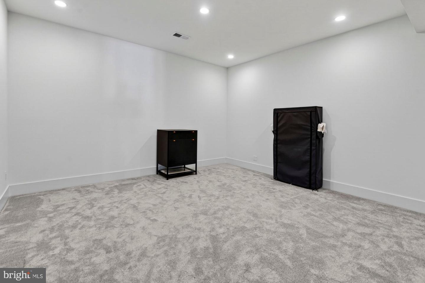 1221 RILEY PRESERVE CT, GREAT FALLS, Virginia 22066, 5 Bedrooms Bedrooms, ,5 BathroomsBathrooms,Residential,For sale,1221 RILEY PRESERVE CT,VAFX2291556 MLS # VAFX2291556