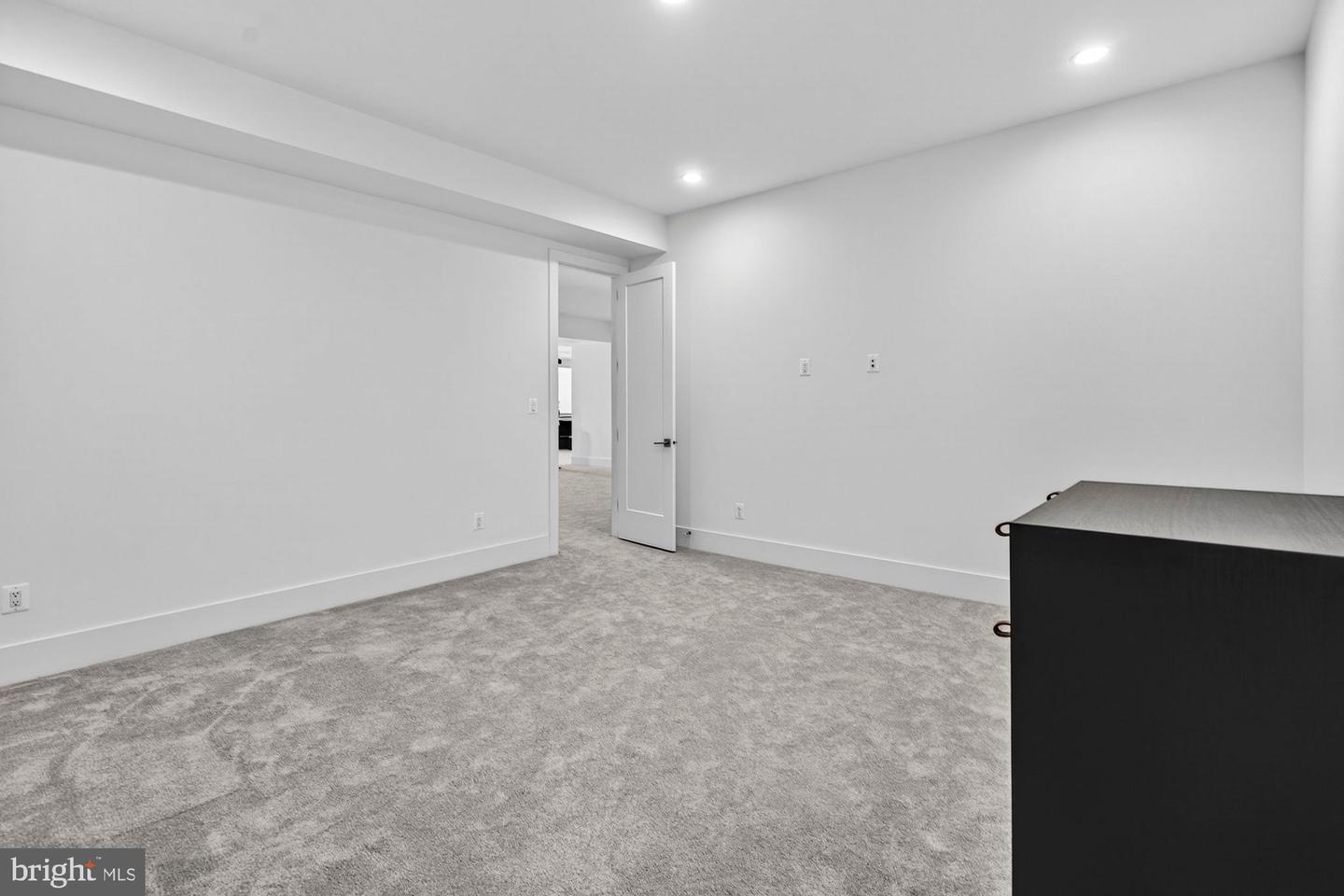 1221 RILEY PRESERVE CT, GREAT FALLS, Virginia 22066, 5 Bedrooms Bedrooms, ,5 BathroomsBathrooms,Residential,For sale,1221 RILEY PRESERVE CT,VAFX2291556 MLS # VAFX2291556