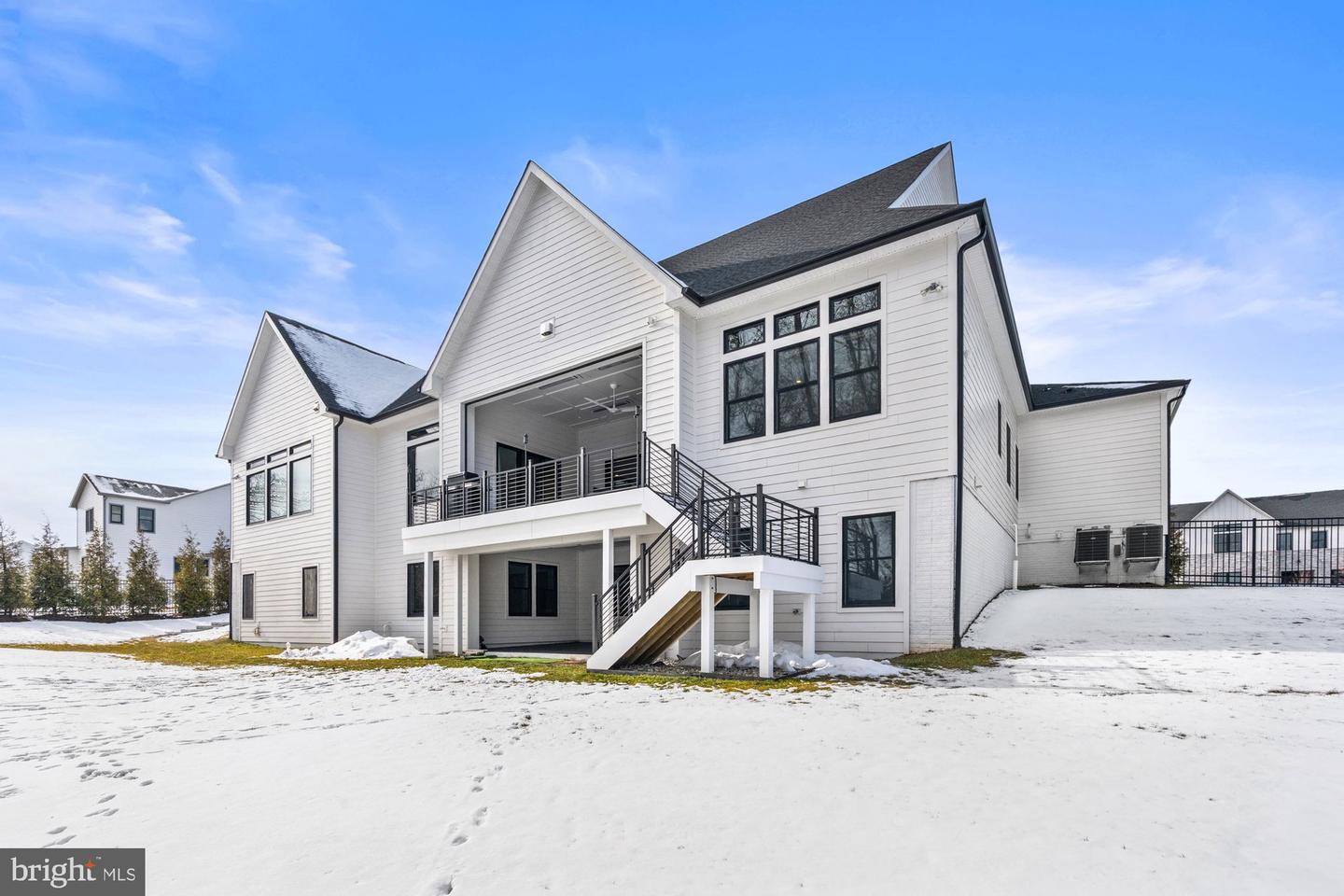 1221 RILEY PRESERVE CT, GREAT FALLS, Virginia 22066, 5 Bedrooms Bedrooms, ,5 BathroomsBathrooms,Residential,For sale,1221 RILEY PRESERVE CT,VAFX2291556 MLS # VAFX2291556