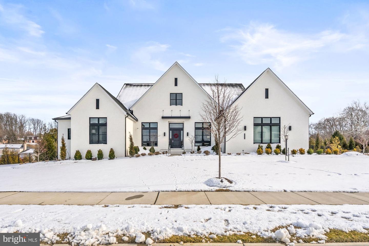 1221 RILEY PRESERVE CT, GREAT FALLS, Virginia 22066, 5 Bedrooms Bedrooms, ,5 BathroomsBathrooms,Residential,For sale,1221 RILEY PRESERVE CT,VAFX2291556 MLS # VAFX2291556