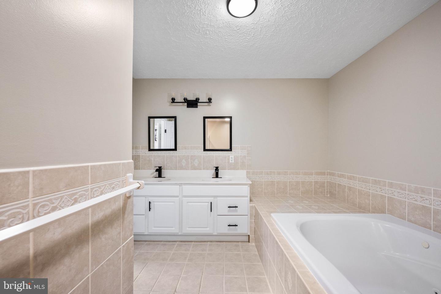 24394 EDDIES WALK WAY, UNIONVILLE, Virginia 22567, 3 Bedrooms Bedrooms, ,2 BathroomsBathrooms,Residential,For sale,24394 EDDIES WALK WAY,VAOR2013334 MLS # VAOR2013334