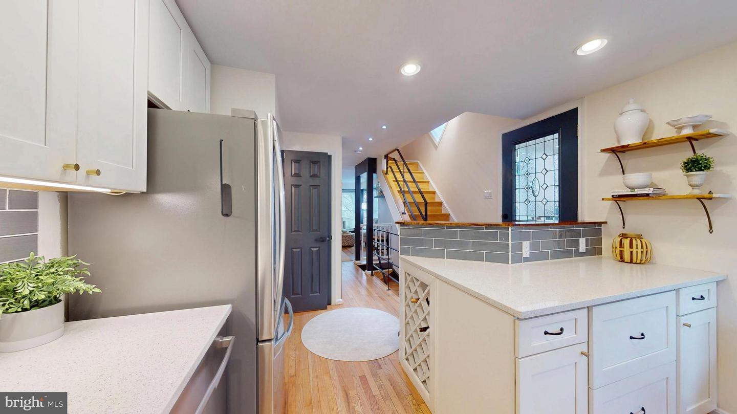 1771 WHISPERHILL DR, RESTON, Virginia 20194, 3 Bedrooms Bedrooms, 6 Rooms Rooms,2 BathroomsBathrooms,Residential,For sale,1771 WHISPERHILL DR,VAFX2291638 MLS # VAFX2291638