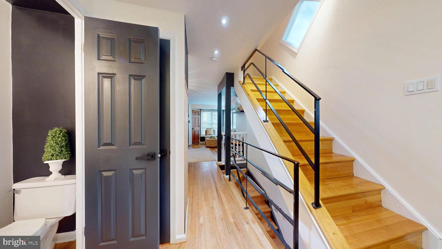 1771 WHISPERHILL DR, RESTON, Virginia 20194, 3 Bedrooms Bedrooms, 6 Rooms Rooms,2 BathroomsBathrooms,Residential,For sale,1771 WHISPERHILL DR,VAFX2291638 MLS # VAFX2291638