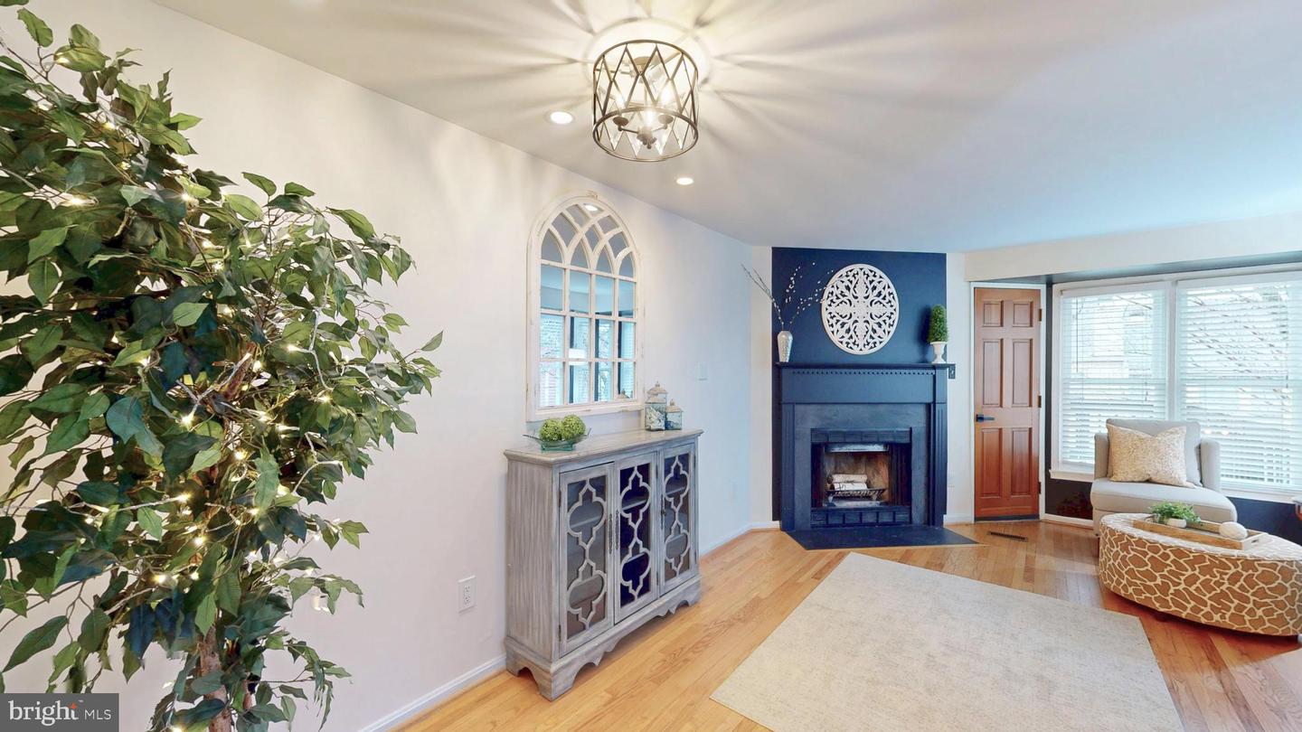 1771 WHISPERHILL DR, RESTON, Virginia 20194, 3 Bedrooms Bedrooms, 6 Rooms Rooms,2 BathroomsBathrooms,Residential,For sale,1771 WHISPERHILL DR,VAFX2291638 MLS # VAFX2291638