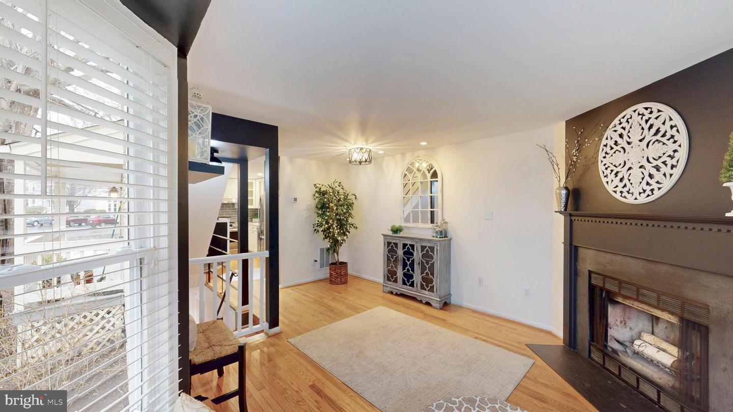 1771 WHISPERHILL DR, RESTON, Virginia 20194, 3 Bedrooms Bedrooms, 6 Rooms Rooms,2 BathroomsBathrooms,Residential,For sale,1771 WHISPERHILL DR,VAFX2291638 MLS # VAFX2291638