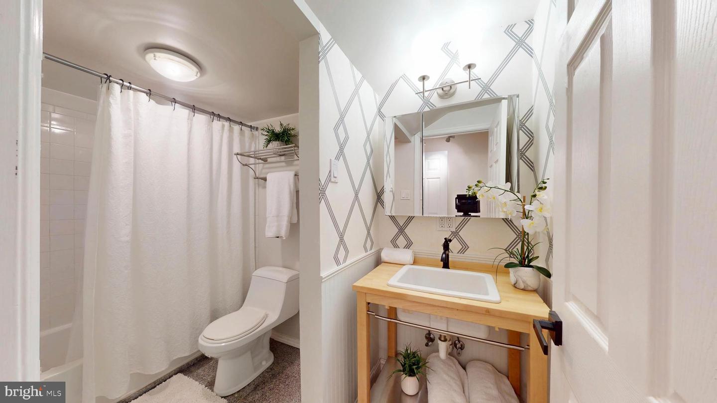 1771 WHISPERHILL DR, RESTON, Virginia 20194, 3 Bedrooms Bedrooms, 6 Rooms Rooms,2 BathroomsBathrooms,Residential,For sale,1771 WHISPERHILL DR,VAFX2291638 MLS # VAFX2291638