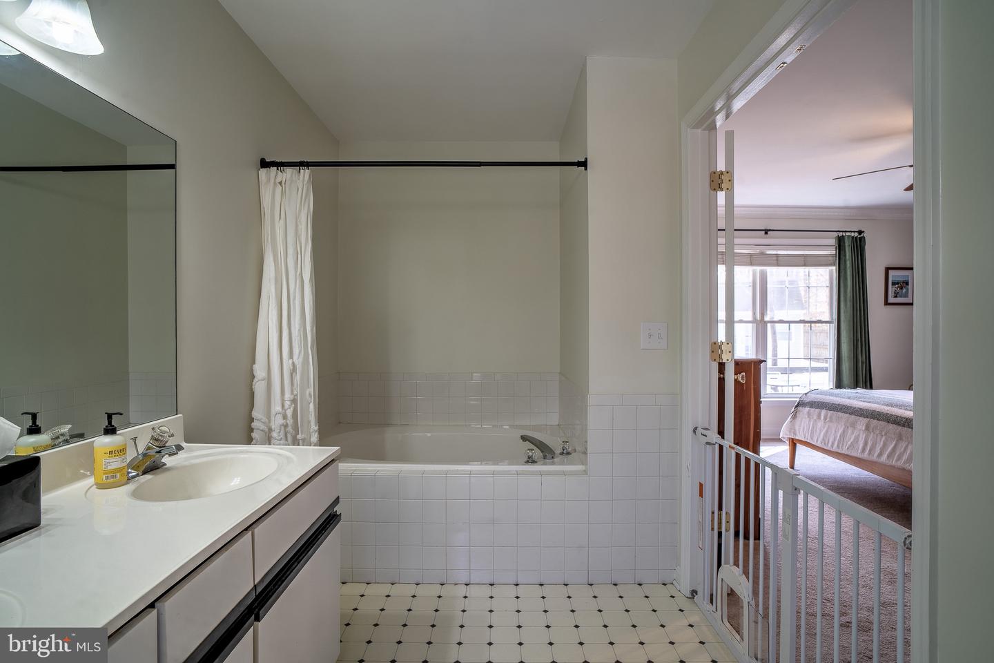 10624 CHESTERWOOD DR, SPOTSYLVANIA, Virginia 22553, 3 Bedrooms Bedrooms, ,2 BathroomsBathrooms,Residential,For sale,10624 CHESTERWOOD DR,VASP2039370 MLS # VASP2039370