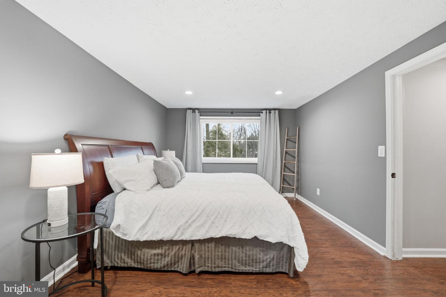 413 APPLETREE DR NE, LEESBURG, Virginia 20176, 4 Bedrooms Bedrooms, ,3 BathroomsBathrooms,Residential,For sale,413 APPLETREE DR NE,VALO2116184 MLS # VALO2116184