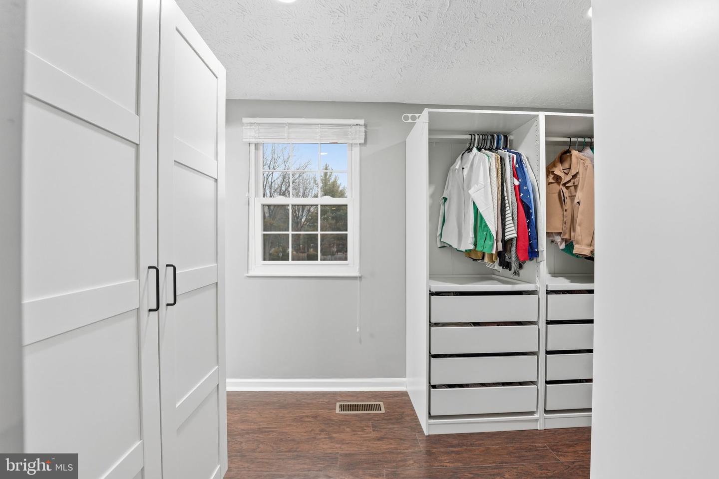 413 APPLETREE DR NE, LEESBURG, Virginia 20176, 4 Bedrooms Bedrooms, ,3 BathroomsBathrooms,Residential,For sale,413 APPLETREE DR NE,VALO2116184 MLS # VALO2116184