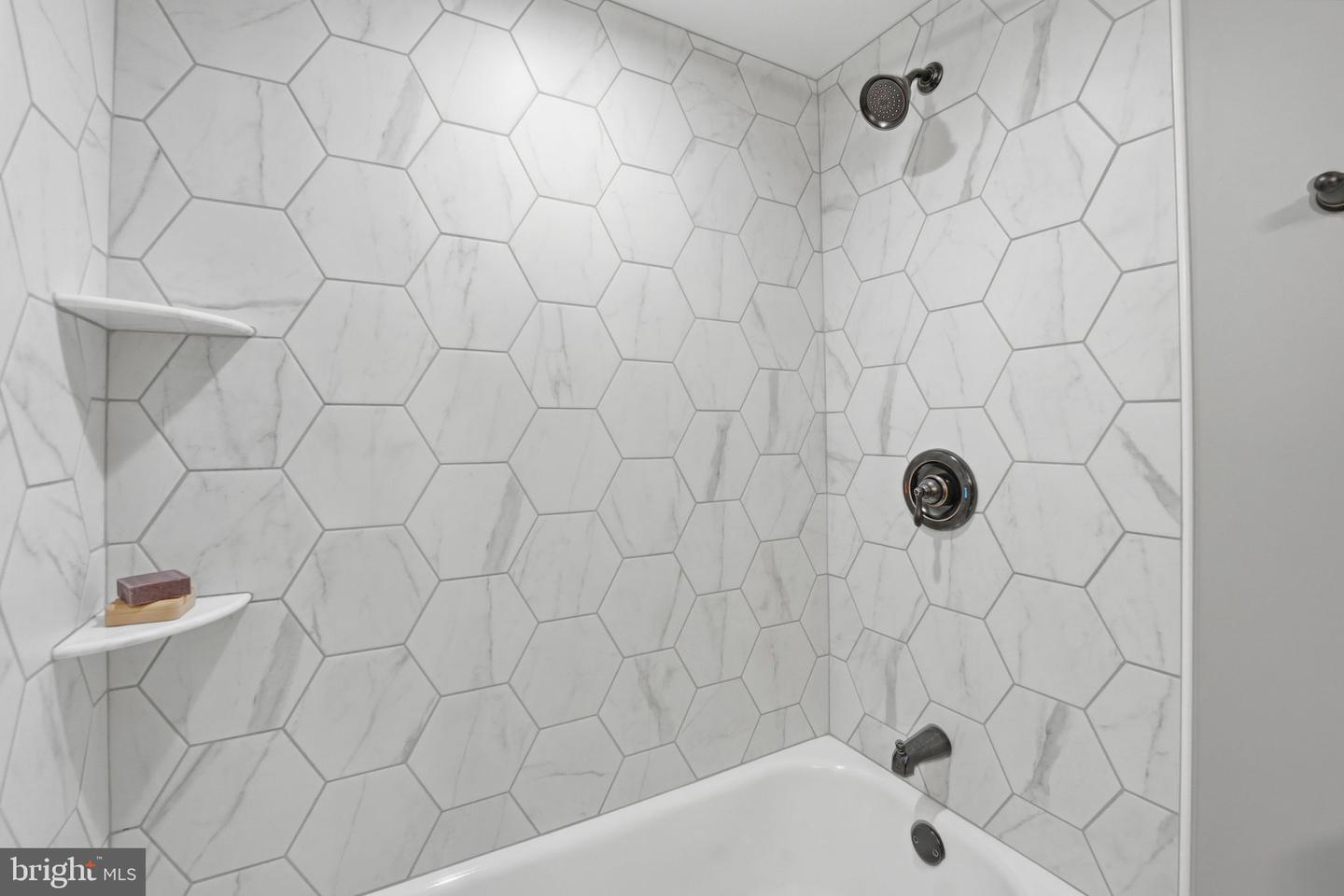 413 APPLETREE DR NE, LEESBURG, Virginia 20176, 4 Bedrooms Bedrooms, ,3 BathroomsBathrooms,Residential,For sale,413 APPLETREE DR NE,VALO2116184 MLS # VALO2116184